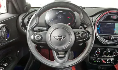 MINI Clubman 2021, 52400 км, за 17406.72 USD - фото 13