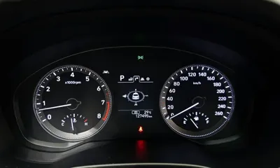 Hyundai Grandeur 2019, 127495 км, за 8079.35 USD - фото 8