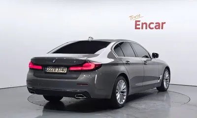 BMW 5-Series 2021, 82998 км, за 18136.9 USD - фото 2