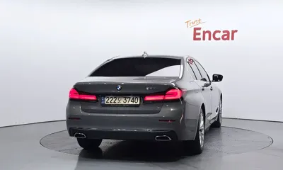 BMW 5-Series 2021, 82998 км, за 18136.9 USD - фото 4