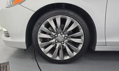 Honda Legend 2016, 204993 км, за 4588.42 USD