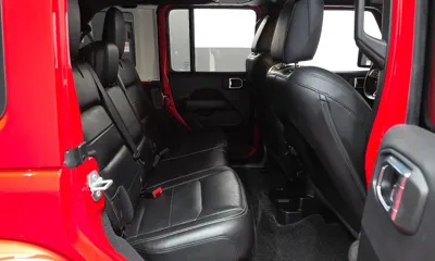 Jeep Wrangler 2021, 27843 км, за 27288.88 USD - фото 12