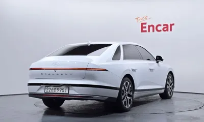 Hyundai Grandeur 2023, 69347 км, за 19079.24 USD