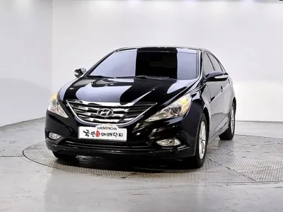 Hyundai Sonata 2011, 202945 км, за 1758.16 USD