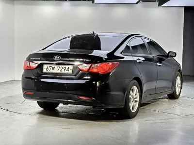 Hyundai Sonata 2011, 202945 км, за 1758.16 USD