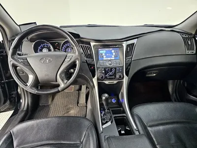 Hyundai Sonata 2011, 202945 км, за 1758.16 USD
