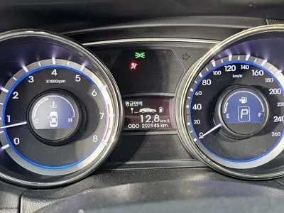 Hyundai Sonata 2011, 202945 км, за 1758.16 USD - фото 7
