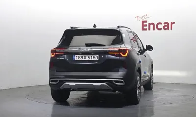Kia Seltos 2023, 22342 км, за 15294.74 USD
