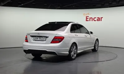 Mercedes-Benz C-Class 2012, 95689 км, за 4426.82 USD