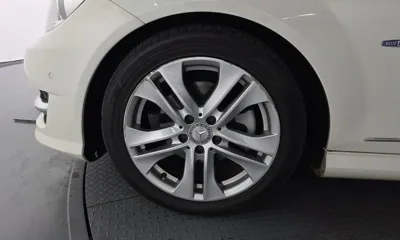Mercedes-Benz C-Class 2012, 95689 км, за 4426.82 USD