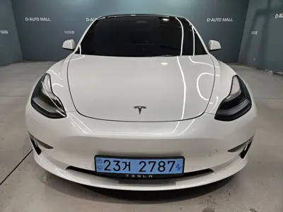 Tesla Model 3 · 2022 год