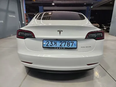 Tesla Model 3 2022, 186627 км, за 15926.67 USD