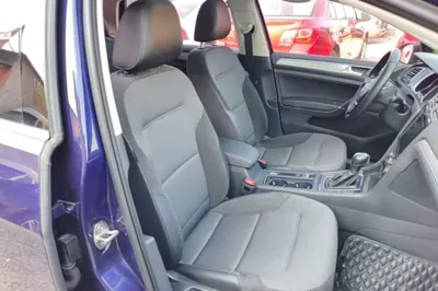 Volkswagen Golf 2020, 36800 км, за 11393 USD - фото 24