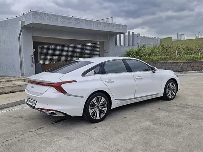 Kia K8 2023, 58846 км, за 20152.11 USD