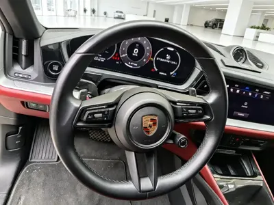 Porsche Cayenne 2023, 54000 км, за 96937.5 USD