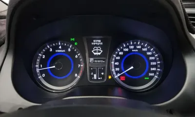 Hyundai Grandeur 2013, 151812 км, за 2996.74 USD - фото 8