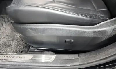 Hyundai Grandeur 2013, 151812 км, за 2996.74 USD - фото 32