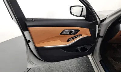 BMW 3-Series 2025, 6856 км, за 28147.95 USD - фото 24