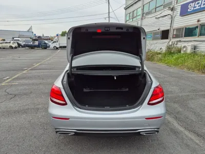 Mercedes-Benz E-Class 2017, 156741 км, за 10986.15 USD - фото 14