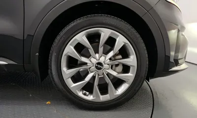 Kia Sorento 2023, 46703 км, за 25551.75 USD