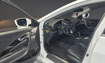 Hyundai Grandeur 2015, 171060 км, за 3832.18 USD - фото 10