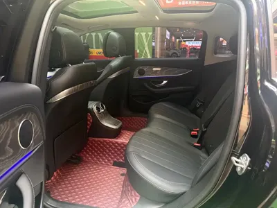 Mercedes-Benz E-Class 2021, 50000 км, за 33224.64 USD
