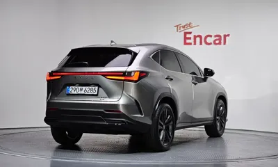 Lexus NX 2025, 3361 км, за 39979.18 USD