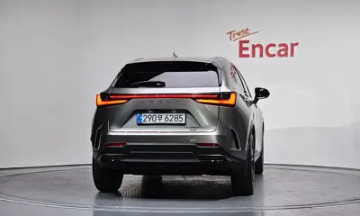 Lexus NX 2025, 3361 км, за 39979.18 USD