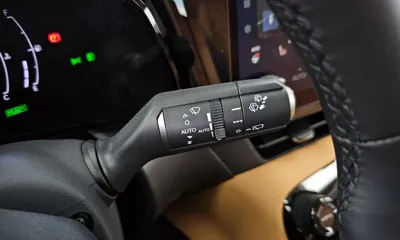 Lexus NX 2025, 3361 км, за 39979.18 USD - фото 29