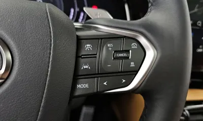 Lexus NX 2025, 3361 км, за 39979.18 USD - фото 31