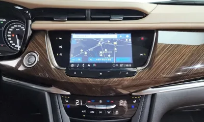 Cadillac XT6 2021, 32729 км, за 30189.05 USD - фото 12