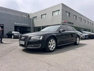 Audi A8 · 2014 год