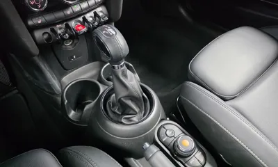 MINI Cooper 2019, 55802 км, за 7944.26 USD - фото 9