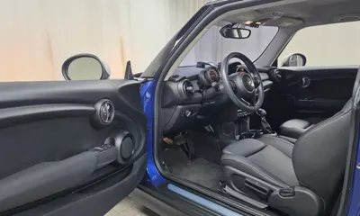 MINI Cooper 2019, 55802 км, за 7944.26 USD - фото 10