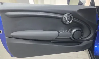 MINI Cooper 2019, 55802 км, за 7944.26 USD - фото 25