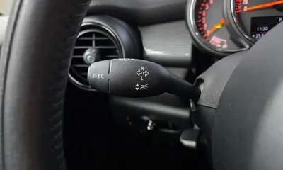 MINI Cooper 2019, 55802 км, за 7944.26 USD - фото 27