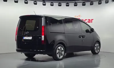 Hyundai Staria 2023, 71012 км, за 18326.32 USD