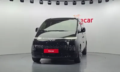 Hyundai Staria 2023, 71012 км, за 18326.32 USD