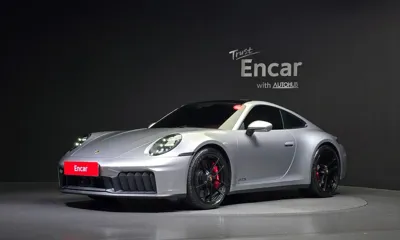 Porsche 911 · 2025 год