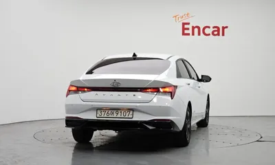 Hyundai Avante 2023, 140200 км, за 8131.68 USD