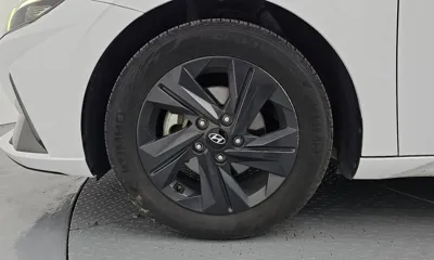 Hyundai Avante 2023, 140200 км, за 8131.68 USD