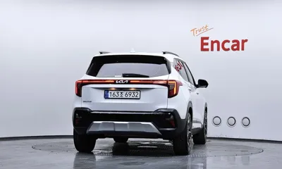 Kia Seltos 2024, 15212 км, за 18195.4 USD