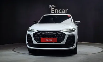 Audi Q5 2025, 22372 км, за 49625.84 USD