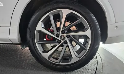 Audi Q5 2025, 22372 км, за 49625.84 USD - фото 21