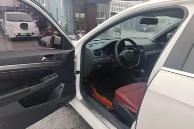Volkswagen Lavida 2019, 63900 км, за 8744 USD - фото 19