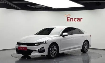 Kia K5 · 2023 год