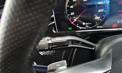 Mercedes-Benz E-Class 2024, 28994 км, за 52551.6 USD - фото 30