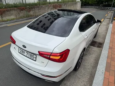 Kia K7 2014, 180585 км, за 3577.94 USD