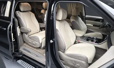 Kia Canival 2023, 29274 км, за 25677.69 USD - фото 11