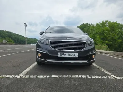 Kia Canival · 2017 год
